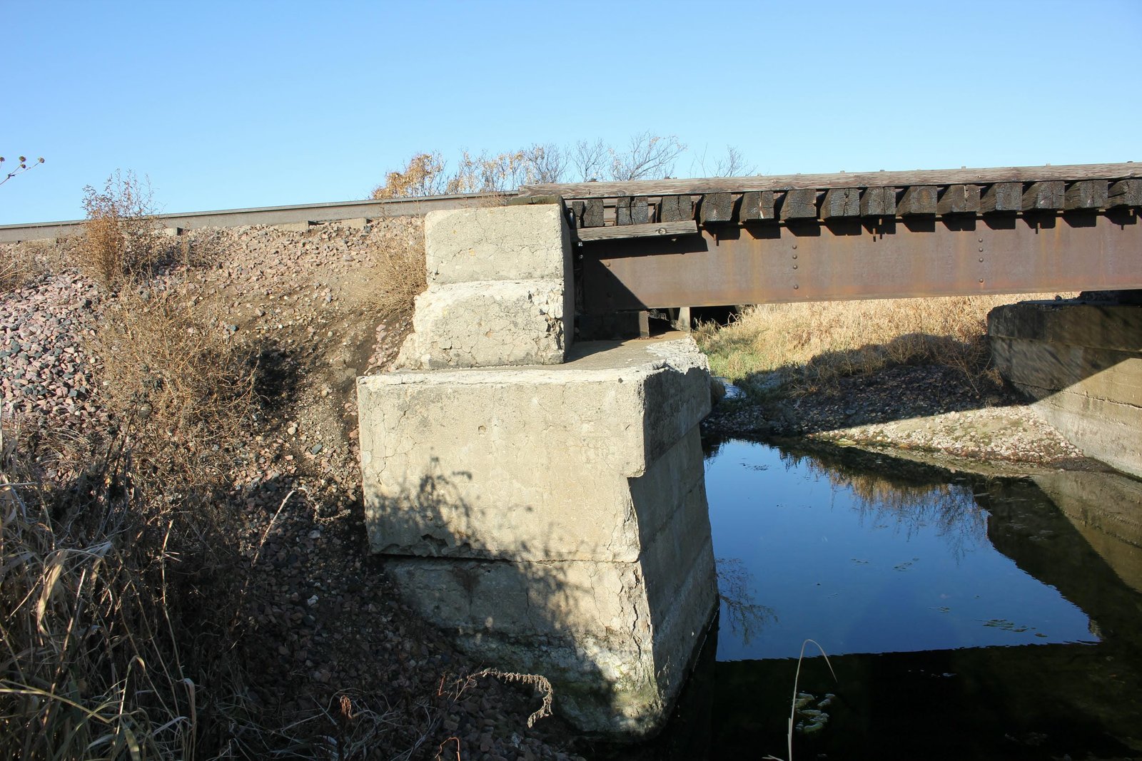 South abutment